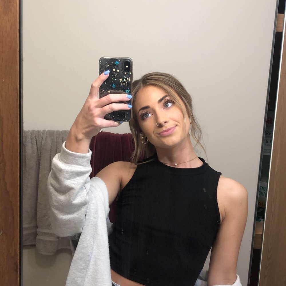 Meet your Posher, Leighton